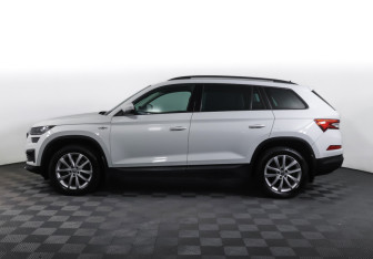 Подержанный автомобиль Skoda Kodiaq 2022 года (8 фото)