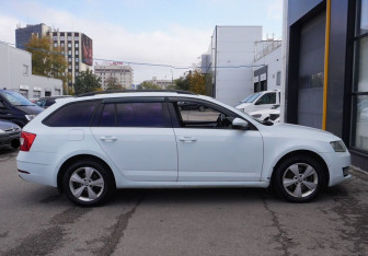 Подержанный автомобиль Skoda Octavia Wagon 2015 года (4 фото)