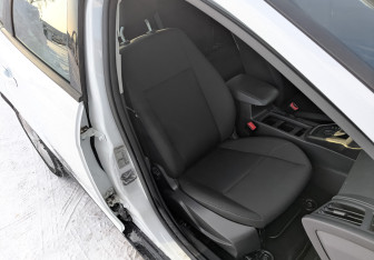 Подержанный автомобиль Ford Focus Hatchback 2018 года (23 фото)