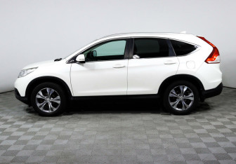 Подержанный автомобиль Honda CR-V 2014 года (3 фото)