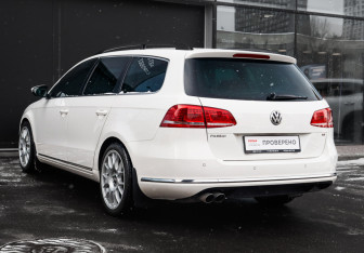 Подержанный автомобиль Volkswagen Passat Wagon 2013 года (7 фото)