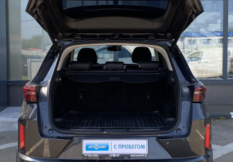 Подержанный автомобиль Exeed LX 2023 года (10 фото)