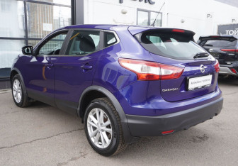 Подержанный автомобиль Nissan Qashqai 2016 года (7 фото)