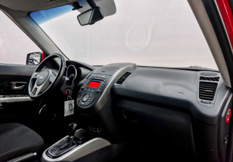 Подержанный автомобиль Kia Soul 2012 года (11 фото)