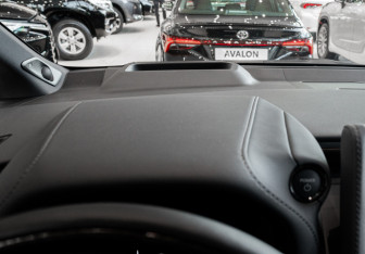 Новый Toyota Alphard 2024 (23 фото)