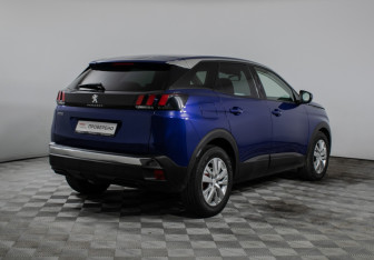 Подержанный автомобиль Peugeot 3008 2018 года (5 фото)