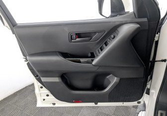 Подержанный автомобиль Toyota Land Cruiser Suv 2023 года (20 фото)