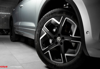 Новый Volkswagen Touareg 2025 (6 фото)