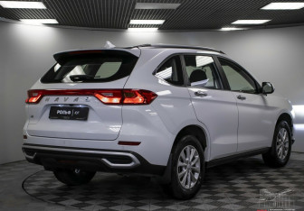 Подержанный автомобиль Haval M6 2023 года (8 фото)