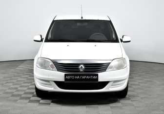 Подержанный автомобиль Renault Logan Sedan 2013 года (2 фото)