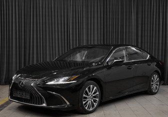 Подержанный автомобиль Lexus ES 2020 года (1 фото)