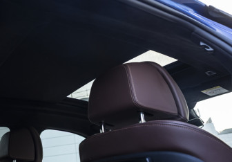 Подержанный автомобиль BMW X6 2020 года (20 фото)