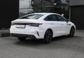Подержанный автомобиль Chery Arrizo 8 2024 года (4 фото)