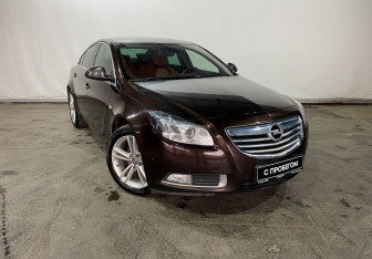 Подержанный автомобиль Opel Insignia Liftback 2013 года (3 фото)
