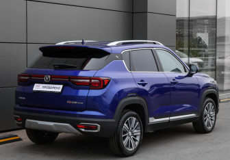 Подержанный автомобиль Changan CS35PLUS 2022 года (5 фото)