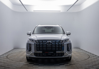 Подержанный автомобиль Hyundai Palisade 2023 года (2 фото)