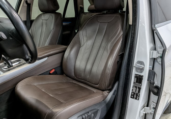 Подержанный автомобиль BMW X5 2018 года (20 фото)