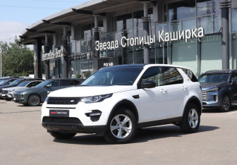 Подержанный автомобиль Land Rover Discovery Sport 2019 года (21 фото)