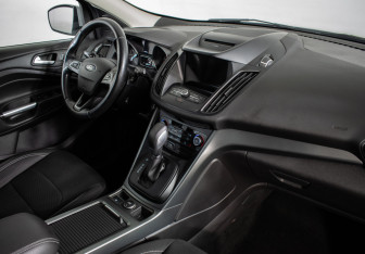 Подержанный автомобиль Ford Kuga 2017 года (9 фото)