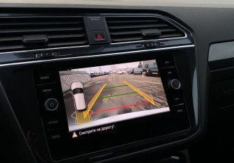 Подержанный автомобиль Volkswagen Tiguan 2022 года (16 фото)