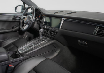 Подержанный автомобиль Porsche Macan 2019 года (9 фото)