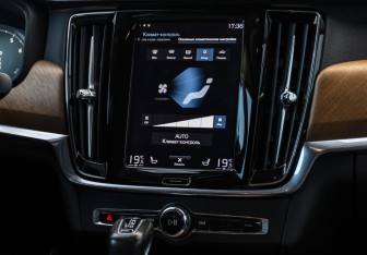 Подержанный автомобиль Volvo S90 2020 года (14 фото)