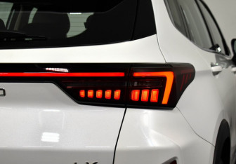 Подержанный автомобиль Exeed LX 2022 года (5 фото)