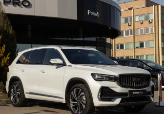 Подержанный автомобиль Geely Monjaro 2024 года (2 фото)