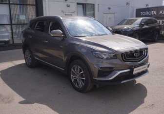 Подержанный автомобиль Geely Atlas Pro 2023 года (3 фото)