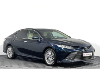 Подержанный автомобиль Toyota Camry Sedan 2020 года (3 фото)