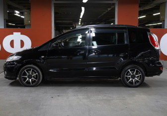 Подержанный автомобиль Mazda 5 2008 года (8 фото)
