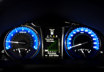 Подержанный автомобиль Toyota Camry Sedan 2016 года (13 фото)