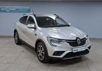 Подержанный автомобиль Renault Arkana 2019 года (3 фото)
