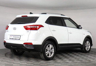 Подержанный автомобиль Hyundai Creta 2017 года (5 фото)
