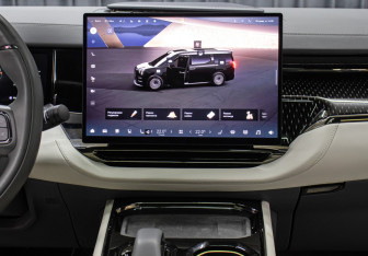 Подержанный автомобиль Zeekr 009 2024 года (17 фото)