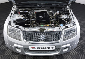 Подержанный автомобиль Suzuki Grand Vitara 2011 года (9 фото)
