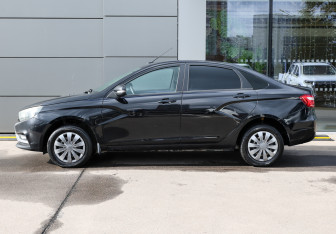 Подержанный автомобиль LADA (ВАЗ) Vesta Sedan 2021 года (8 фото)