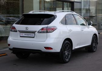 Подержанный автомобиль Lexus RX 2015 года (5 фото)