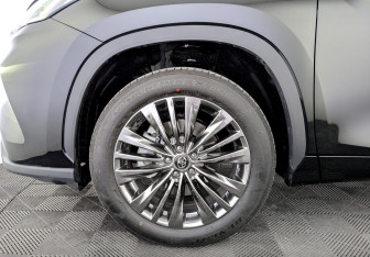 Новый Toyota Highlander 2026 (7 фото)