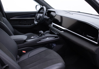 Подержанный автомобиль Geely Monjaro 2024 года (9 фото)