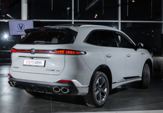 Новый Changan CS75PLUS 2025 (4 фото)