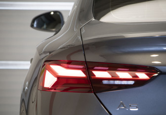 Подержанный автомобиль Audi A5 Liftback 2023 года (40 фото)