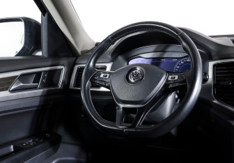 Подержанный автомобиль Volkswagen Teramont 2018 года (18 фото)