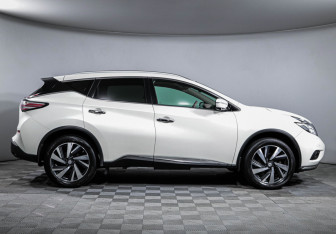Подержанный автомобиль Nissan Murano Suv 2021 года (4 фото)