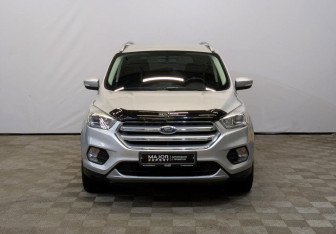 Подержанный автомобиль Ford Kuga 2019 года (2 фото)