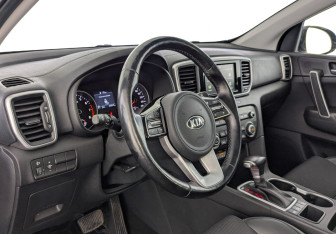 Подержанный автомобиль Kia Sportage 2019 года (15 фото)