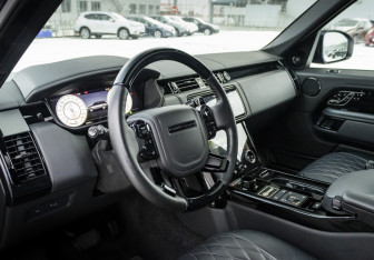 Подержанный автомобиль Land Rover Range Rover 2019 года (11 фото)