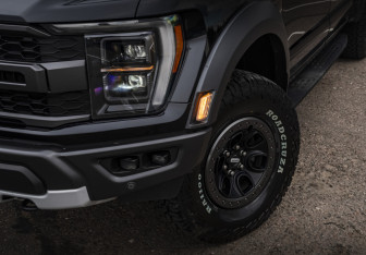 Подержанный автомобиль Ford F-150 2021 года (2 фото)