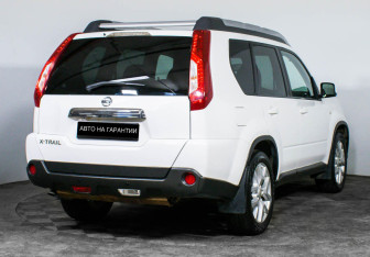 Подержанный автомобиль Nissan X-Trail 2014 года (5 фото)
