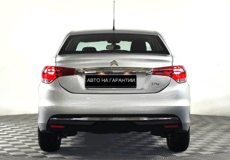 Подержанный автомобиль Citroen C4 Sedan 2020 года (4 фото)